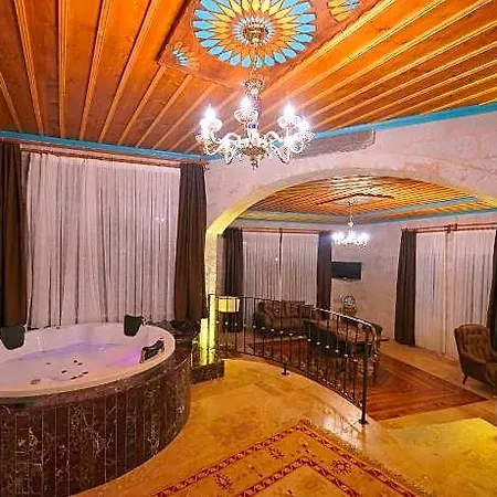 Отель Secret Hill Cave 5*